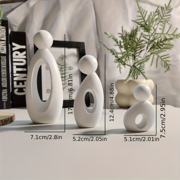 A Set of Minimalist-style Resin Ornaments Featuring Simple Shapes and Soft Colors