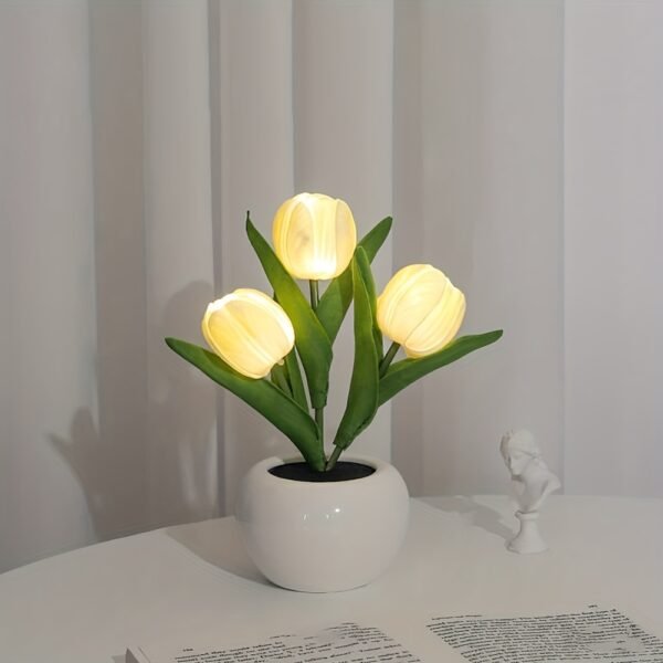 2e4a15f31a595083a0c853bc4cb10f95.jpg Tulip Flower LED Table Lamp – Decorative Bedside Ambient Light random colour